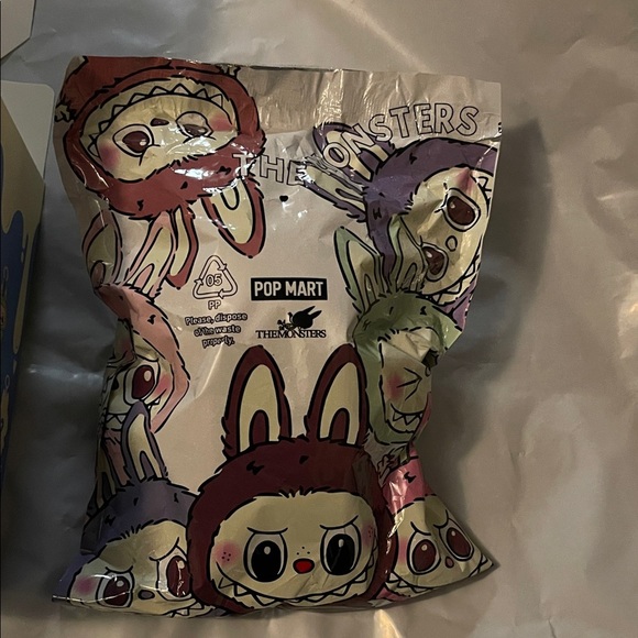 Labubu Exciting Macarons The Monsters / BLIND BOX / Unopened bag. Lafufu - Picture 2 of 6